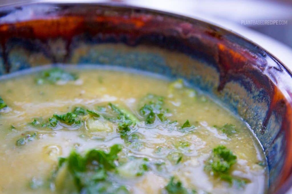 Creamy Kale, Potato and Leek Soup (Vegan, Low Fat)