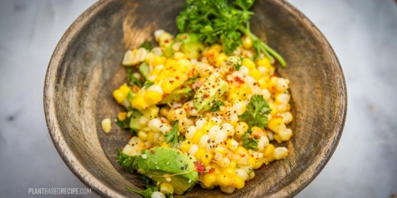 Sweet corn from the cob salad (vegan and oil-free).