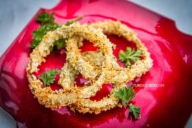 Crunchy plant-based oil free onion rings