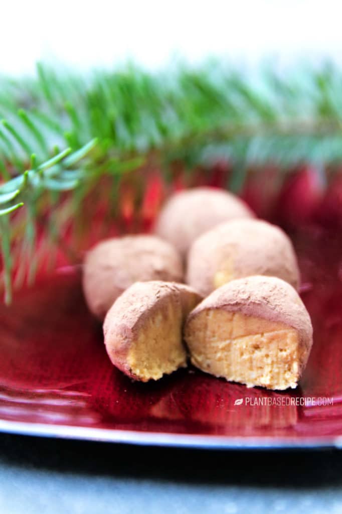 Cocoa coated peanut butter balls (vegan).