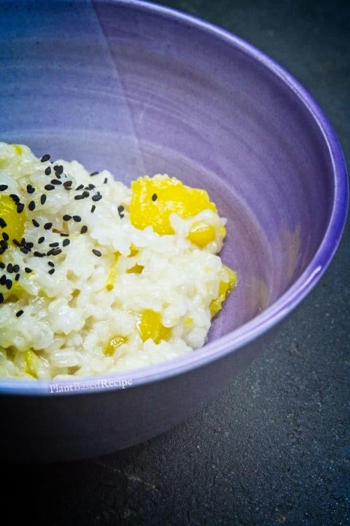 Instant pot mango sticky rice recipe.