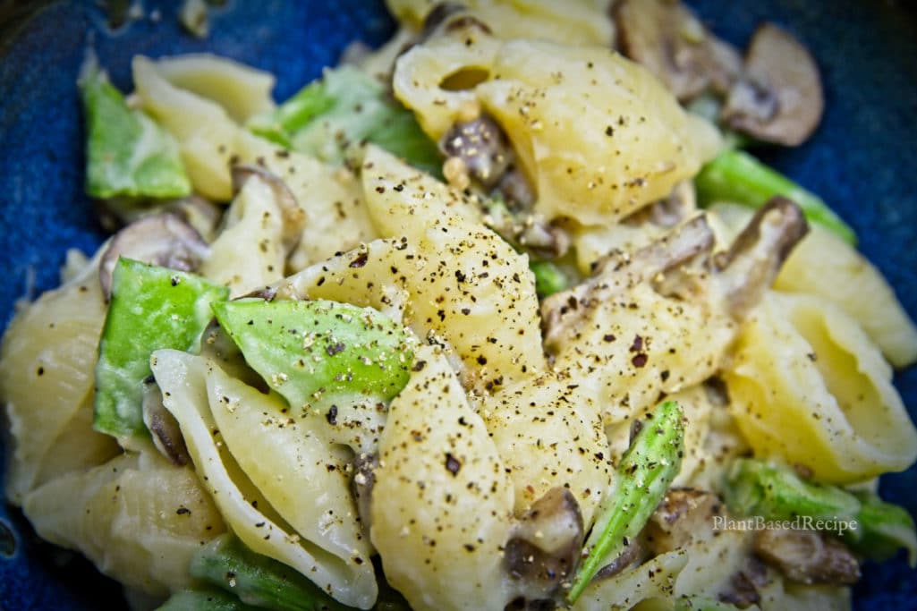 Vegan garlic sauce is made for this recipe